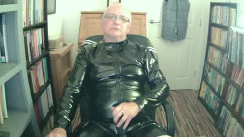 Shiny Gary online show from July 10, 3:15 pm