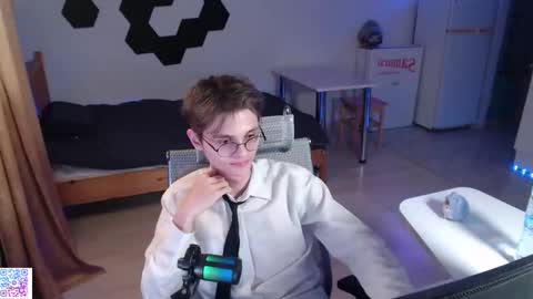 shiromy_ online show from November 25, 11:29 pm