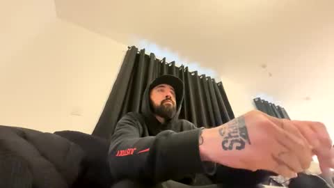 Shady online show from March 3, 7:49 am