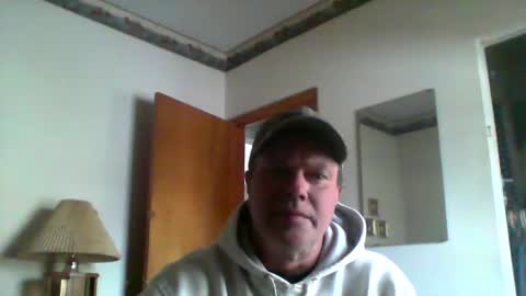 Snapshot of shoc09 chatting on February 17, 3:20 pm undie lover online show from February 17, 3:20 pm