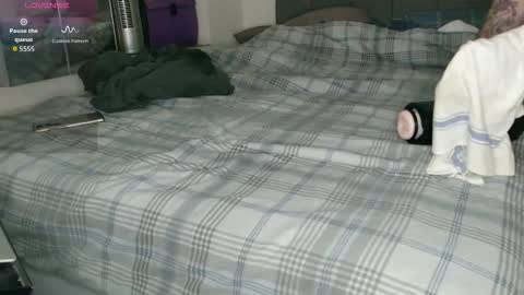 showofjay online show from January 10, 8:33 pm