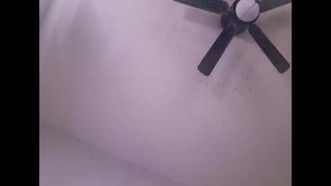 showuthed online show from April 20, 1:19 am