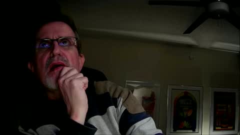 Snapshot of shrewtamer chatting on February 1, 9:54 am shrewtamer online show from February 1, 9:54 am