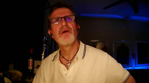 Snapshot of shrewtamer chatting on September 9, 4:56 am shrewtamer online show from September 9, 4:56 am