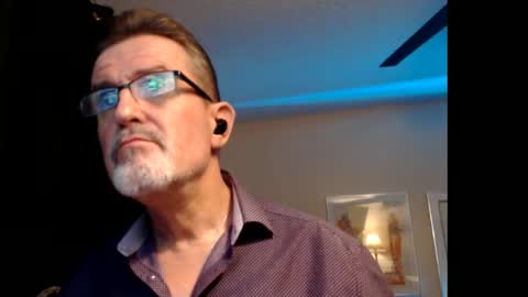 Snapshot of shrewtamer chatting on March 1, 5:31 am shrewtamer online show from March 1, 5:31 am