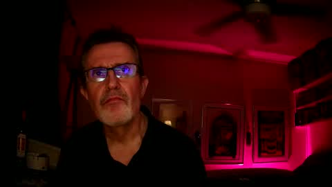 Snapshot of shrewtamer chatting on September 17, 5:08 am shrewtamer online show from September 17, 5:08 am