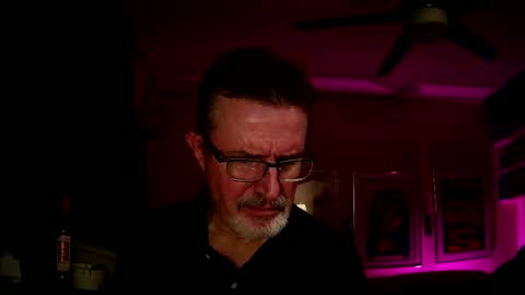 Snapshot of shrewtamer chatting on September 24, 4:34 am shrewtamer online show from September 24, 4:34 am