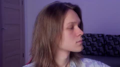 Snapshot of shy_nny chatting on October 20, 1:04 pm Mark online show from October 20, 1:04 pm