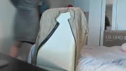 shyboy0533 online show from October 27, 8:55 pm