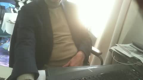 shyfrenchcock online show from March 24, 2:11 pm