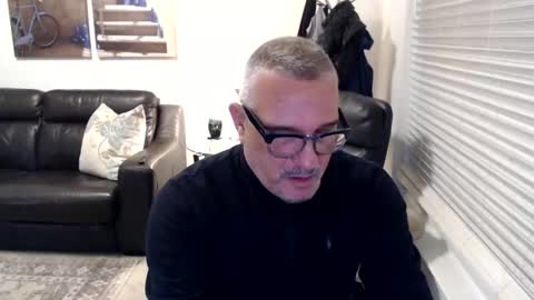 silveroli187 online show from December 15, 4:15 pm