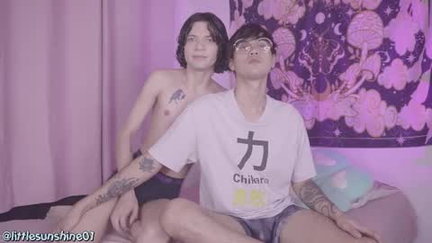 Snapshot of simon_bane01 chatting on February 23, 9:47 pm Little Sunshine online show from February 23, 9:47 pm