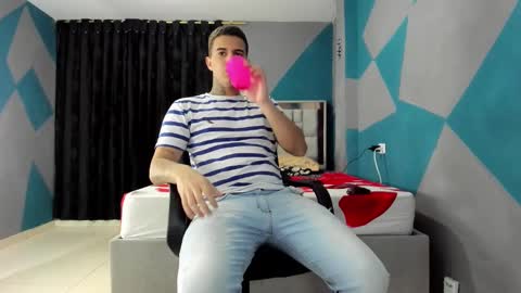 SIMON KELER online show from January 3, 3:05 am