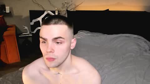 Simon online show from February 23, 10:33 pm