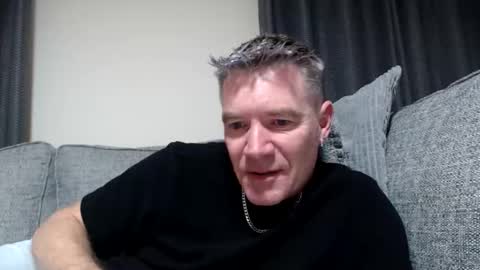 Ricky online show from November 14, 1:31 am