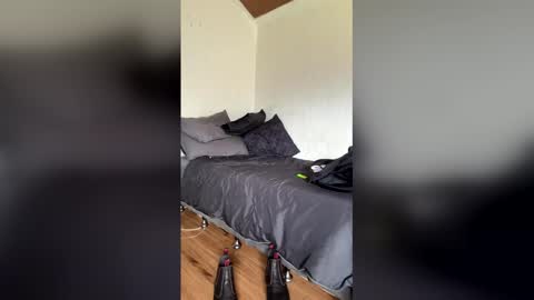 simsimeon online show from March 4, 2:07 am