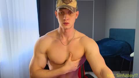 Snapshot of sinffuly chatting on January 31, 10:42 am Richard online show from January 31, 10:42 am