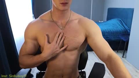 Snapshot of sinffuly chatting on October 18, 9:25 am Richard online show from October 18, 9:25 am