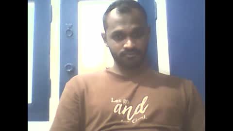 Snapshot of singletamilblackboy chatting on December 25, 10:50 am singletamilblackboy online show from December 25, 10:50 am