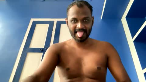 Snapshot of singletamilblackboy chatting on September 27, 10:35 am singletamilblackboy online show from September 27, 10:35 am