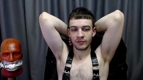 Snapshot of sir_damien chatting on October 25, 3:08 am Sir Damien online show from October 25, 3:08 am