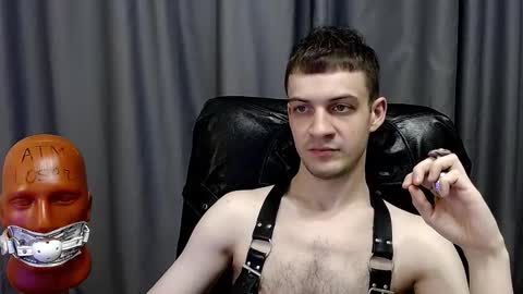 Snapshot of sir_damien chatting on October 23, 2:48 am Sir Damien online show from October 23, 2:48 am