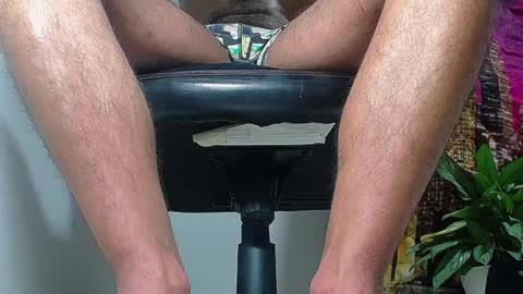 Snapshot of sir_kev66 chatting on December 6, 11:14 pm only foot                         worshipers here online show from December 6, 11:14 pm