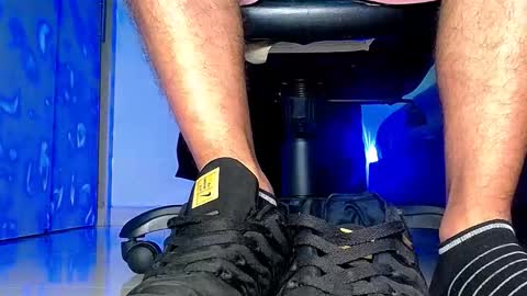 Snapshot of sir_kev66 chatting on October 18, 12:59 am only foot                         worshipers here online show from October 18, 12:59 am