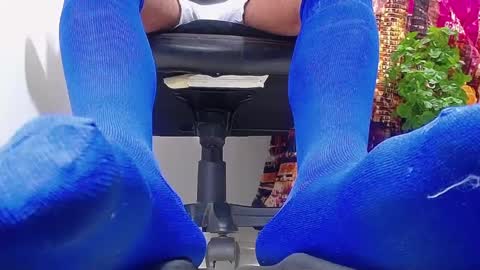 Snapshot of sir_kev66 chatting on January 16, 3:12 am only foot                         worshipers here online show from January 16, 3:12 am