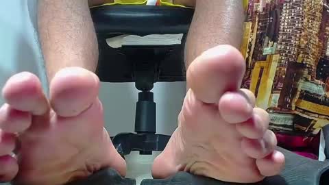 Snapshot of sir_kev66 chatting on February 16, 7:27 pm only foot                         worshipers here online show from February 16, 7:27 pm