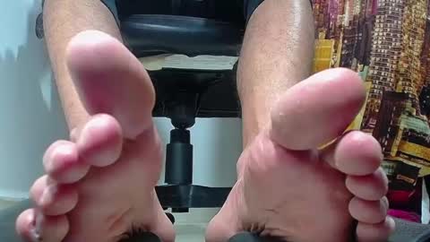 Snapshot of sir_kev66 chatting on February 24, 10:25 pm only foot                         worshipers here online show from February 24, 10:25 pm
