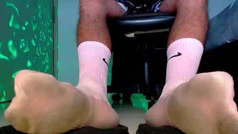 Snapshot of sir_kev66 chatting on September 17, 4:57 am only foot                         worshipers here online show from September 17, 4:57 am