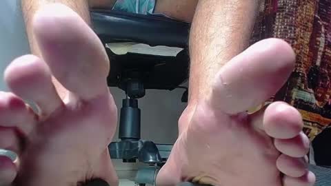 Snapshot of sir_kev66 chatting on February 22, 6:59 pm only foot                         worshipers here online show from February 22, 6:59 pm