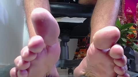 Snapshot of sir_kev66 chatting on January 11, 6:12 pm only foot                         worshipers here online show from January 11, 6:12 pm