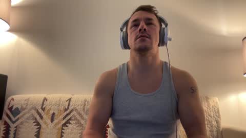 Snapshot of sirbubblesworth chatting on February 23, 12:37 am sirbubblesworth online show from February 23, 12:37 am