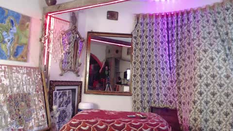 siriss_boyrag online show from December 3, 2:01 am