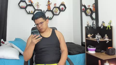 Siul Thompson online show from February 4, 12:22 pm