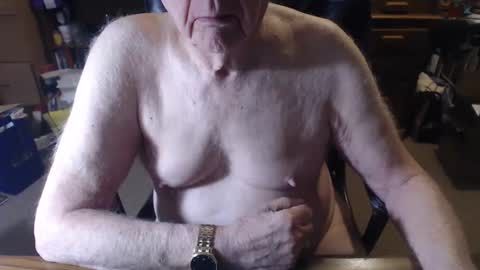 sjbottomboi online show from January 5, 6:24 am