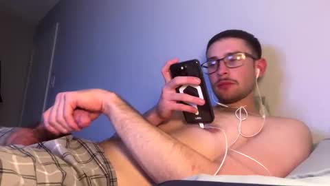 Snapshot of skinndick214 chatting on September 26, 10:13 am daddy online show from September 26, 10:13 am