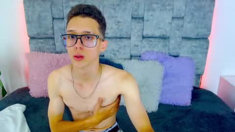 skinny_bigcock20 online show from February 22, 8:05 pm