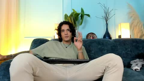 Mac online show from April 18, 2:40 pm