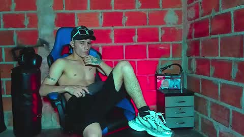 skinny marked online show from October 2, 12:58 am