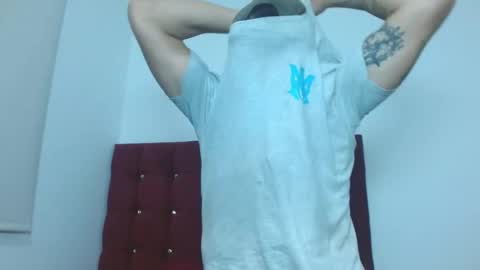 skinnydevil1 online show from February 24, 4:35 am