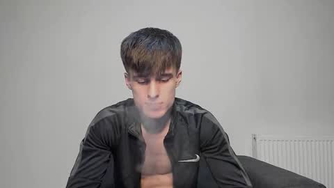 skinnyguywithbigd online show from September 10, 10:58 am