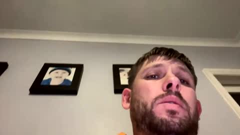 skuzzy25 online show from March 5, 2:57 am