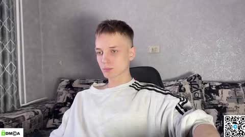 sky_hunter online show from January 12, 9:13 am