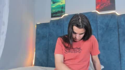 Snapshot of sky_liink chatting on October 26, 9:39 pm Santiago online show from October 26, 9:39 pm