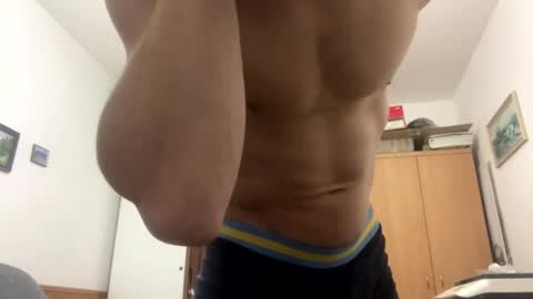 slabyhrac online show from February 2, 4:00 pm