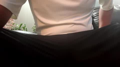 slick2285 online show from September 15, 6:26 am