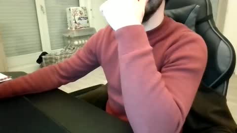 Dim  online show from January 23, 8:46 am